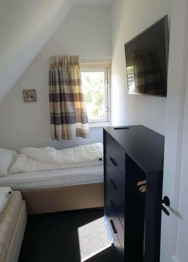 Room 5, Vision Comfortable Holiday Residence, Harenkarspel