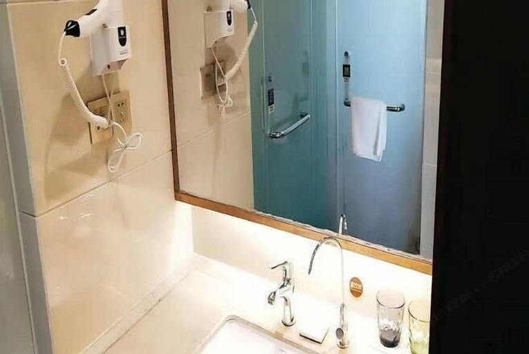 Bedroom 3, Datianzhuang International Resort Hotel, Linyi