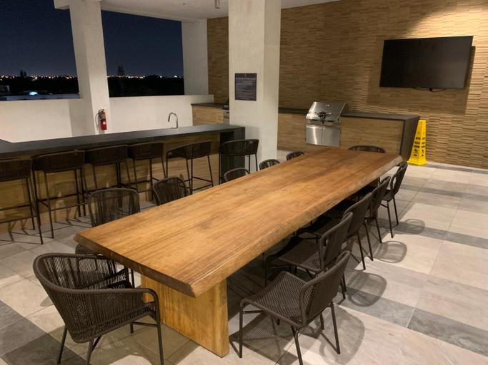 Others 2, Luxury Oceanview Studio at Miami Design District, Miami-Dade