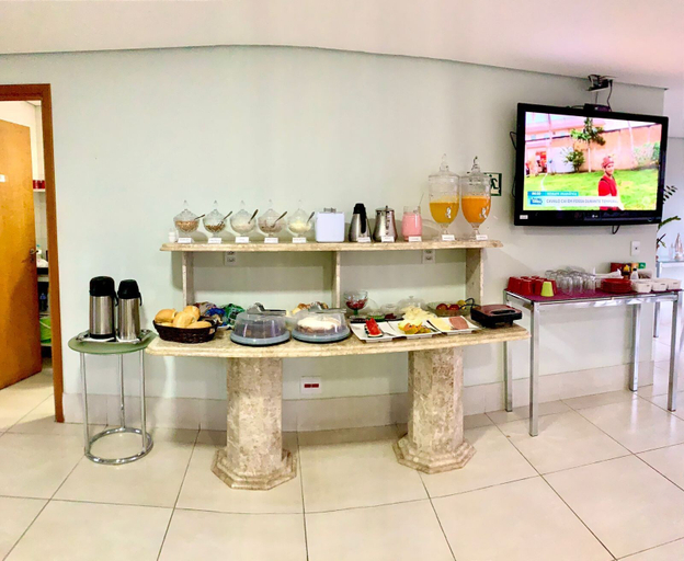 Food & Drinks 4, Hotel Flat Almaru, Água Boa
