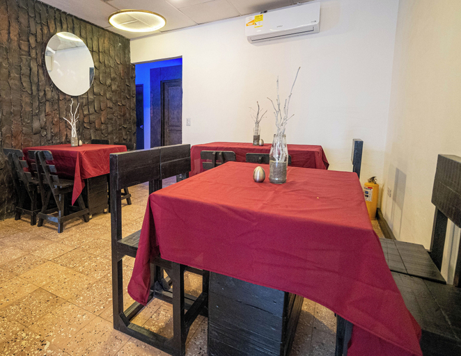 Food & Drinks 5, Ambos Mundos Hotel Boutique, Santa Marta (Dist. Esp.)