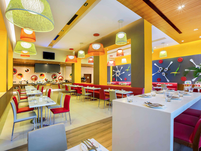 Food & Drinks 2, ibis Gurgaon Golf Course Road, Gurgaon