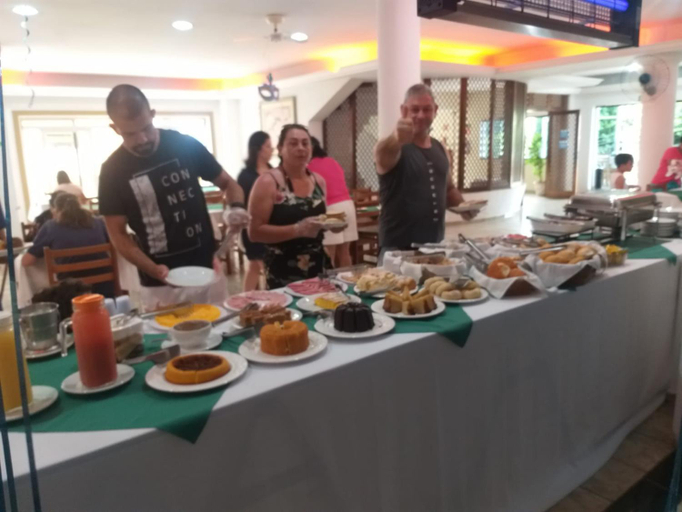 Food & Drinks, Pousada Casablanca Aguas de Sao Pedro - Proximo ao Thermas Water Park, Águas de São Pedro