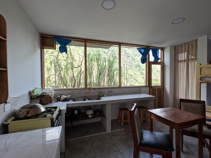 Others 4, Backpackers-balcones-river-lodge, Baños