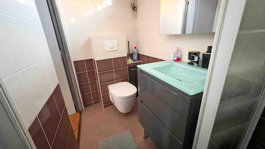 Bathroom 5, Serenity Studio Rosny, Disney, Le Bourget, Paris, Seine-Saint-Denis