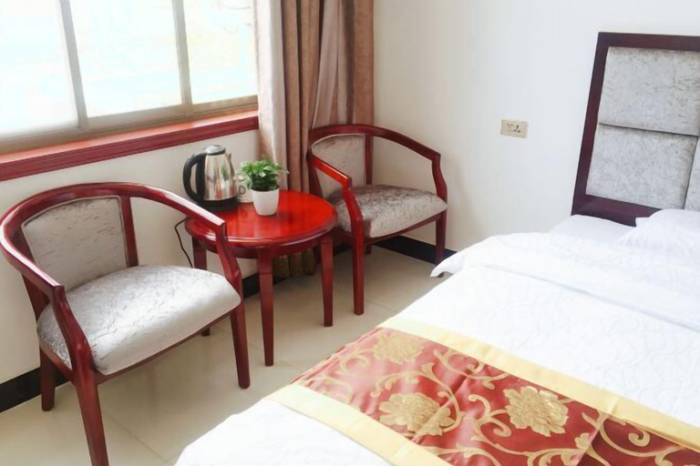 Bedroom 3, Huashan Xinyi Inn, Weinan