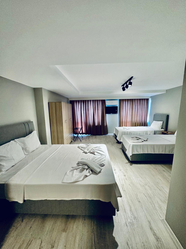 Bedroom 2, The Hera Gold Hotel, Maltepe