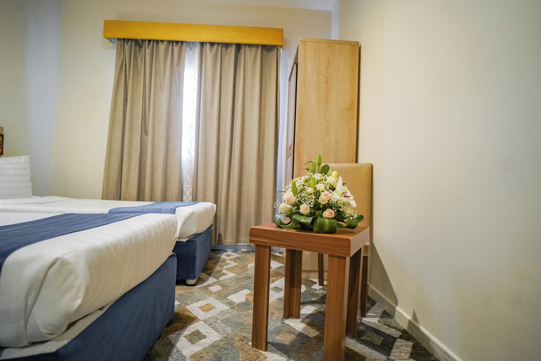 Bedroom 2, Osturat Emaar Hotel, Makkah