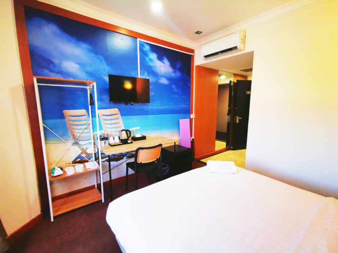 Bedroom 12