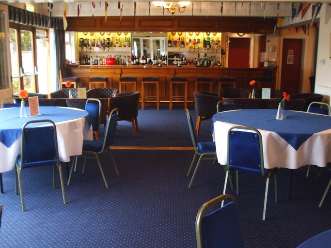 Food & Drinks, Riverside House, Hampshire