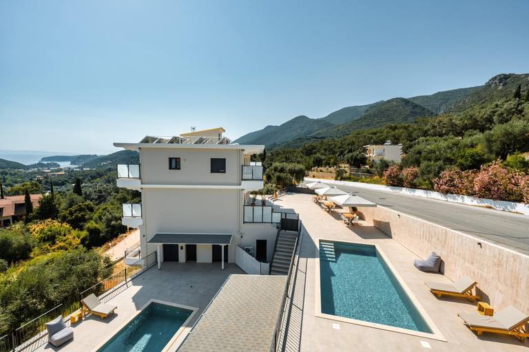 Others 2, Suites of happiness, Epirus