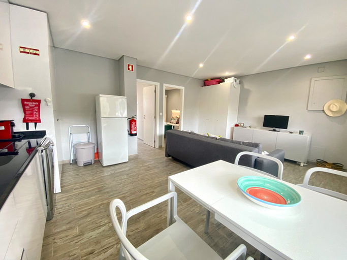 Others 5, Quarteira Stylish 2 by Homing, Loulé