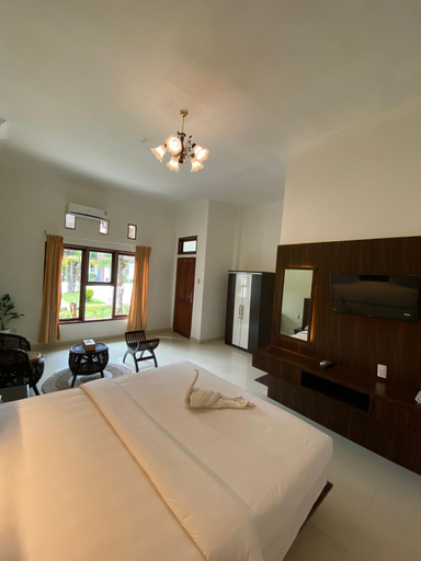Bedroom 4, Ompu Herti, Toba