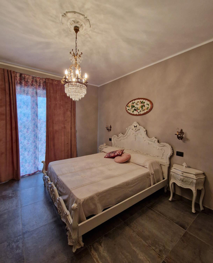 Bedroom 16