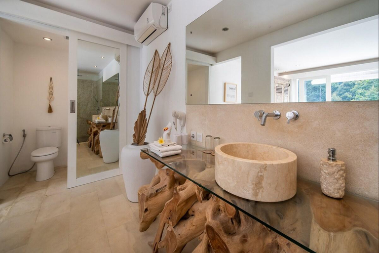 Bathroom 4, Villa Jacques Ubud, Gianyar