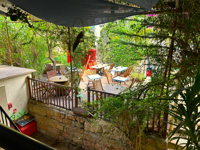 Others 4, Hôtel Le Bon Accueil, Corse-du-Sud