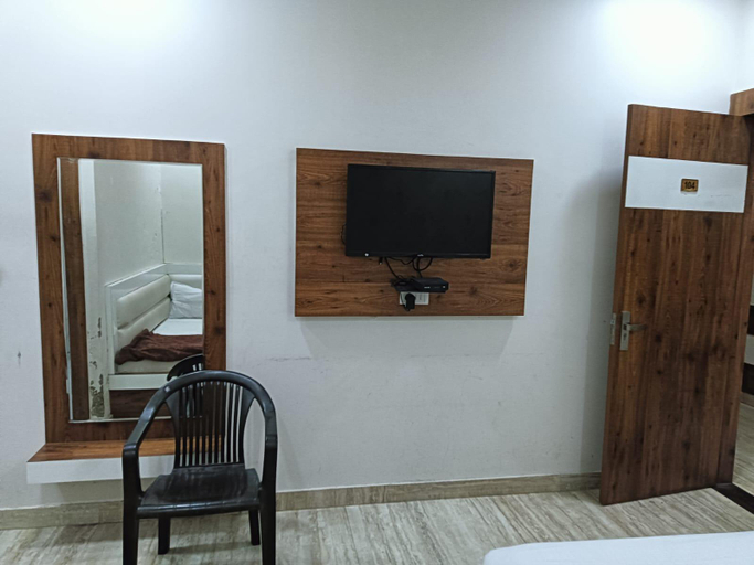 Bedroom 2, Hotel Panchsheel Plaza, Ajmer