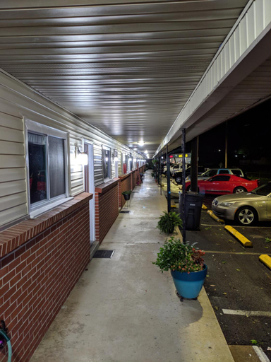 Others 2, Budget Inn, Macon