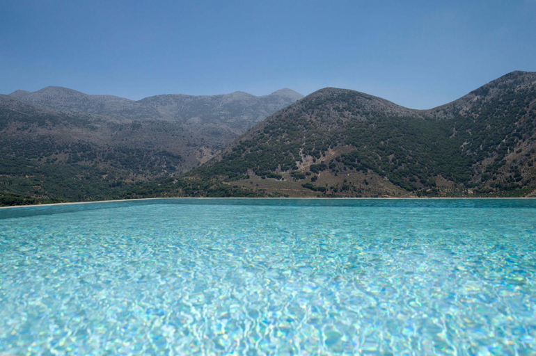Others 4, Villa Aires, Crete