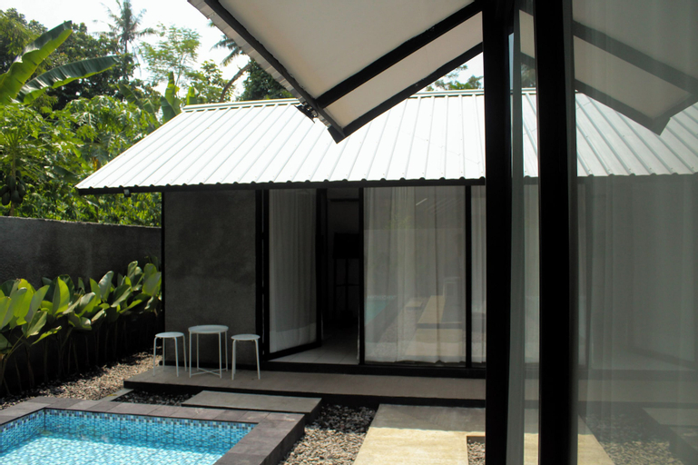 Swimming Pool 7