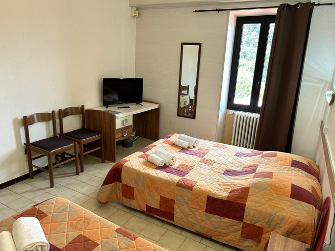 Bedroom 3, Hôtel Le Bon Accueil, Corse-du-Sud