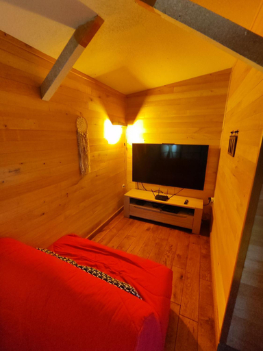 Bedroom 2, Gite du Moulin de Tart le Bas, Côte-d'Or