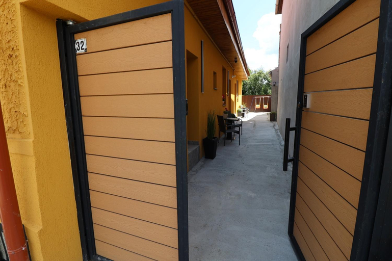 Others 5, Georgescu House, Fagaras