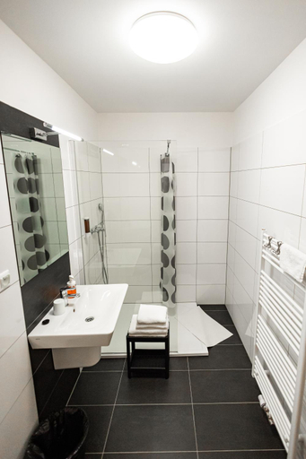 Bathroom 3, Pivovar Tupadly, Kutná Hora