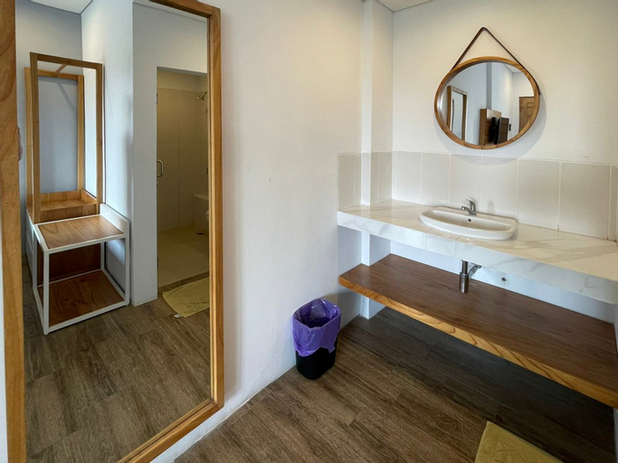 Bathroom 5