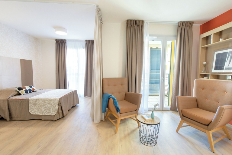 Bedroom 3, Appart One Fréjus, Var
