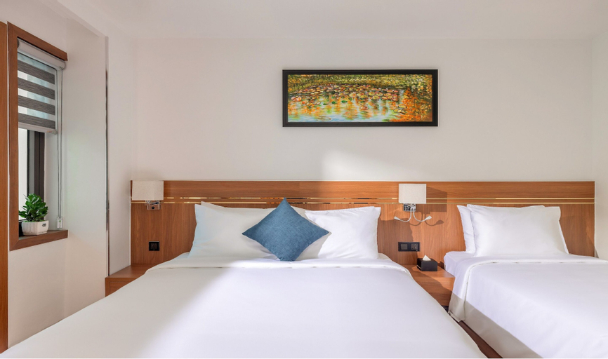 Bedroom 12