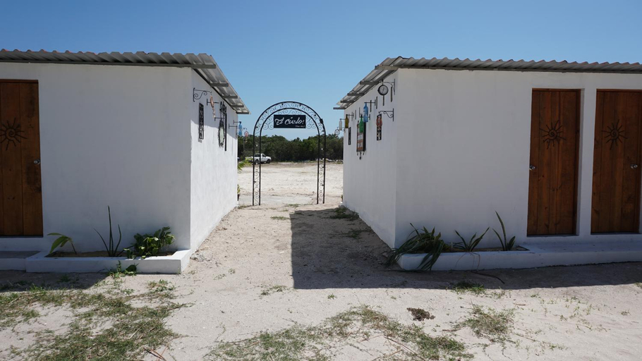 Others 5, Casa Frida, Progreso