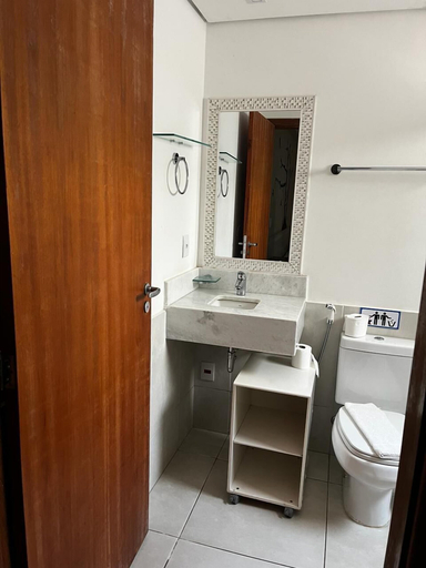 Bathroom 3, Hotel Flat Almaru, Água Boa