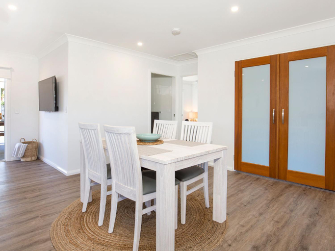 Others 4, Periwinkle I Pet Friendly I 2 Mins Walk to Beach, Shoalhaven - Pt B