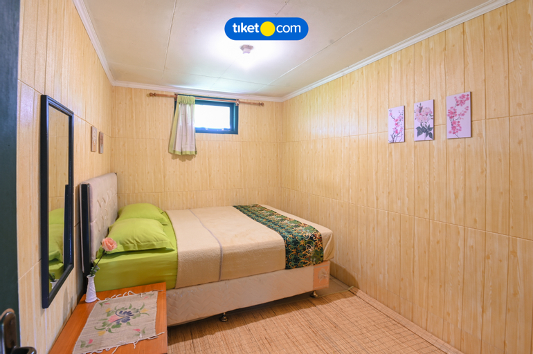 Bedroom 13