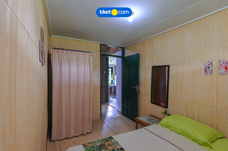 Bedroom 15