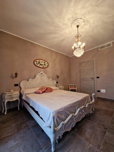 Bedroom 27