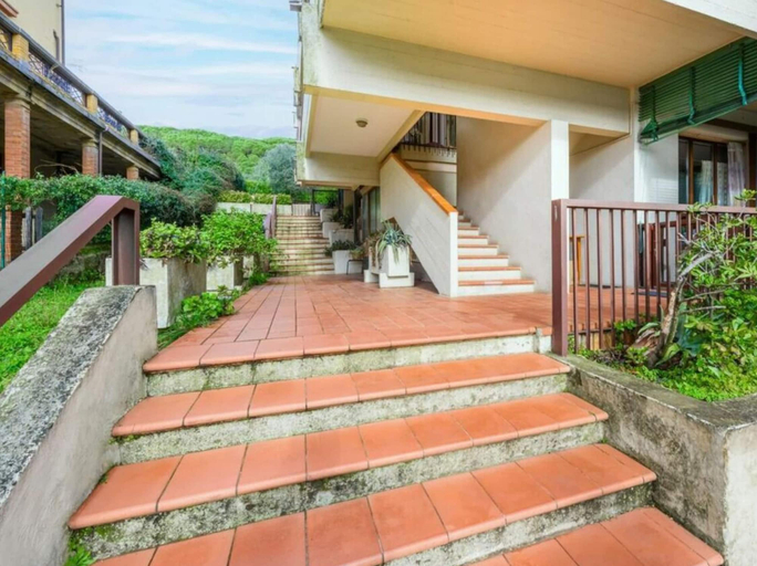 Exterior, Residenza Montecatini, Pistoia