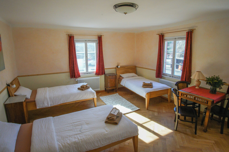 Bedroom 4, Tagungszentrum Schloss Hohenfels, Konstanz