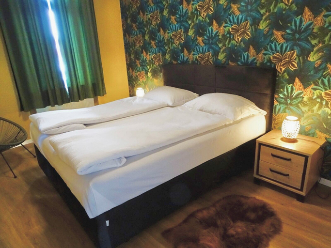 Bedroom 3, Pension Michelangelo Stadtmitte Netflix, Eisenach
