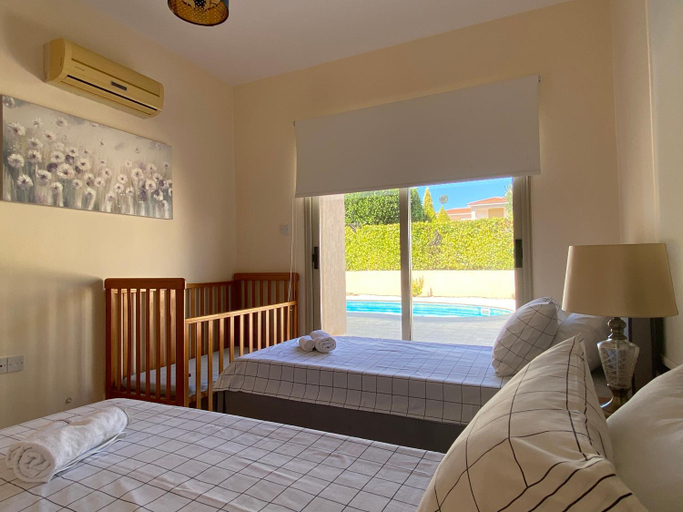 Bedroom 3, Luxury Villa Phaedra