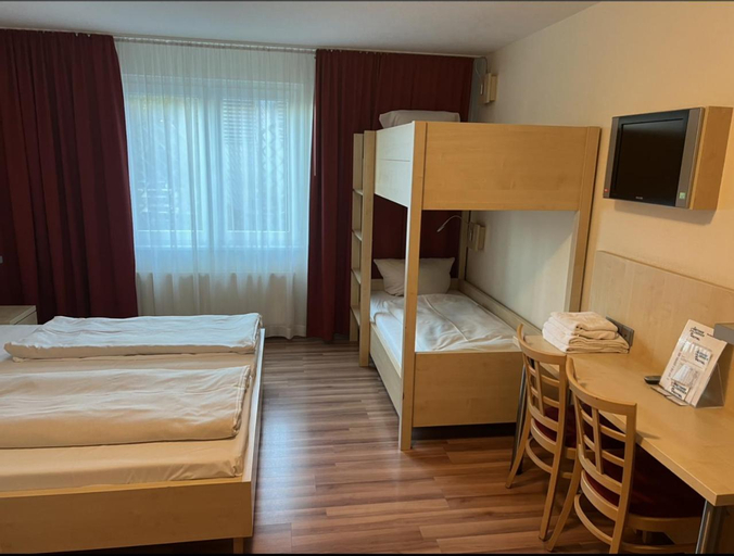 Bedroom 5, Autohof & Hotel Salzbergen, Emsland
