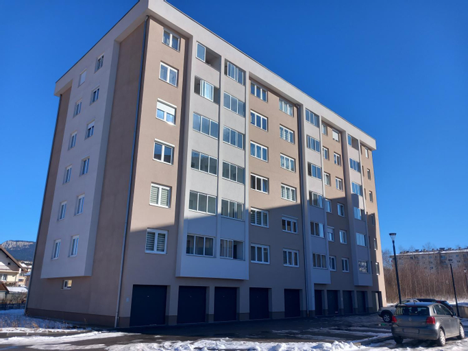 Exterior 5