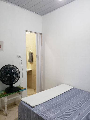 Others 5, Mayda hostel, São Vicente