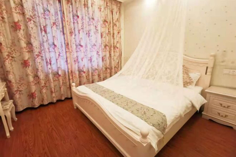 Bedroom 4, Yimengyuan Inn, Jiaxing