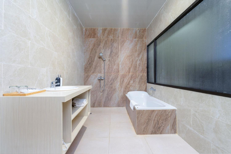 Bathroom 5