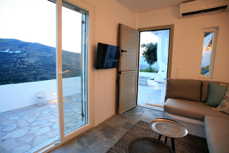 Others 5, Saffron Boutique, South Aegean