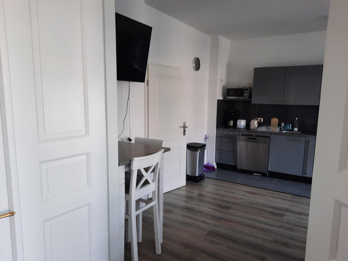 Others 2, Gastewohnung Alt Salbke mit Kuche, Magdeburg