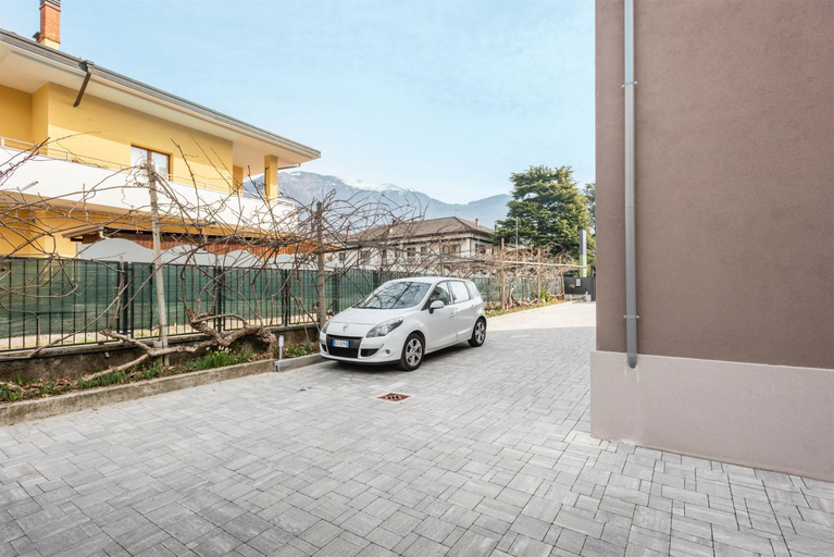 Others 3, Casa Caterina, family terrace and BBQ, Trento