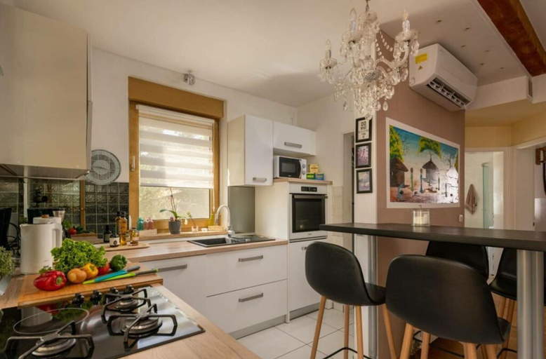 Private kitchen 2, Sunshine Comfortable Holiday Residence, Pula